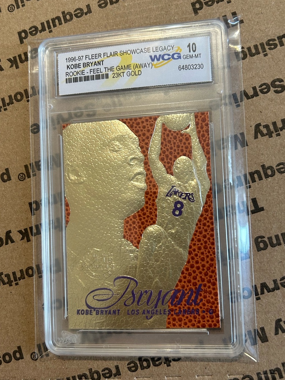 WCG 10 Kobe Bryant ‘97 Fleer Flair Showcase Legacy 23KT Gold RC No. 10915